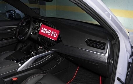 Geely Tugella FY11, 2023 год, 2 990 000 рублей, 18 фотография