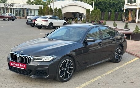 BMW 5 серия, 2021 год, 6 080 000 рублей, 3 фотография