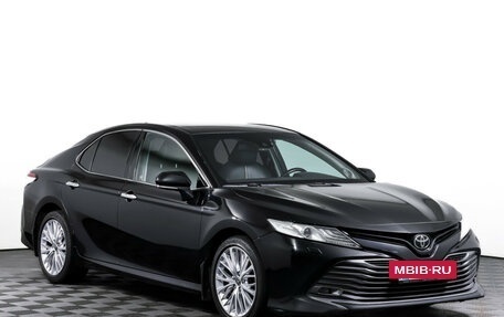 Toyota Camry, 2018 год, 1 740 000 рублей, 3 фотография
