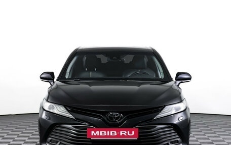 Toyota Camry, 2018 год, 1 740 000 рублей, 2 фотография