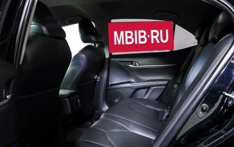 Toyota Camry, 2018 год, 1 740 000 рублей, 12 фотография