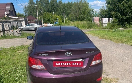 Hyundai Solaris II рестайлинг, 2013 год, 600 000 рублей, 2 фотография