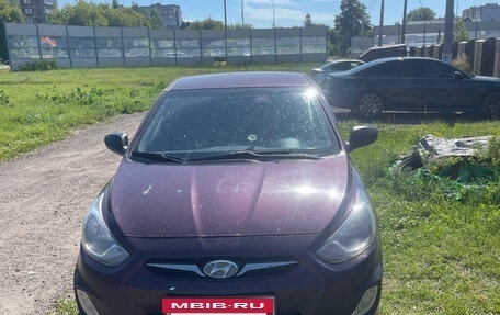 Hyundai Solaris II рестайлинг, 2013 год, 600 000 рублей, 3 фотография