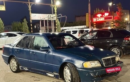 Mercedes-Benz C-Класс, 1994 год, 224 000 рублей, 2 фотография