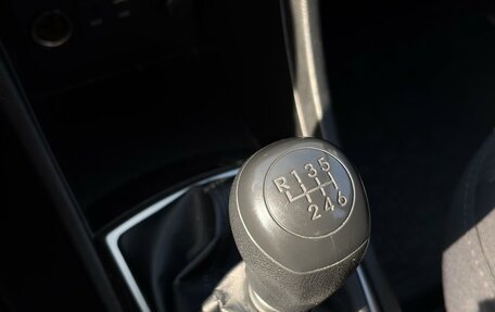 Hyundai Solaris II рестайлинг, 2017 год, 1 299 000 рублей, 12 фотография