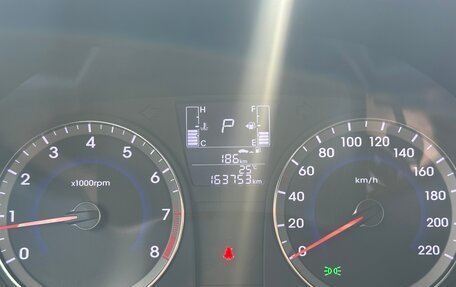 Hyundai Solaris II рестайлинг, 2015 год, 1 020 000 рублей, 18 фотография
