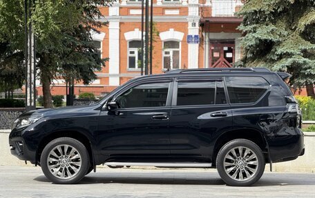 Toyota Land Cruiser Prado 150 рестайлинг 2, 2020 год, 5 600 000 рублей, 2 фотография