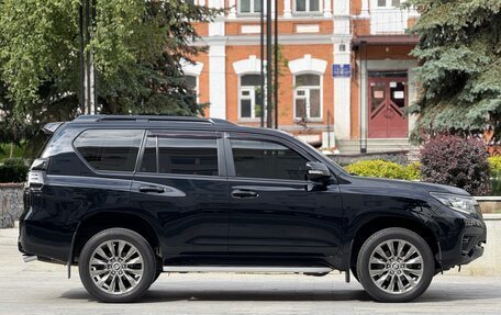 Toyota Land Cruiser Prado 150 рестайлинг 2, 2020 год, 5 600 000 рублей, 3 фотография