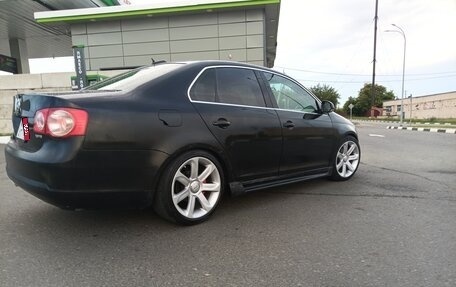 Volkswagen Jetta VI, 2005 год, 550 000 рублей, 1 фотография