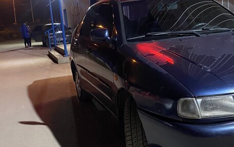 Volkswagen Polo III рестайлинг, 1998 год, 210 000 рублей, 3 фотография