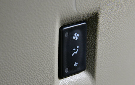 Renault Koleos I рестайлинг 2, 2012 год, 898 000 рублей, 23 фотография