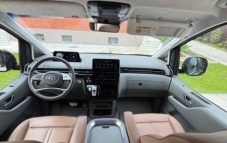 Hyundai Staria, 2023 год, 5 900 000 рублей, 13 фотография