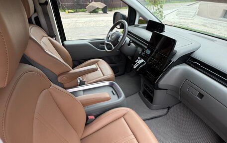 Hyundai Staria, 2023 год, 5 900 000 рублей, 17 фотография
