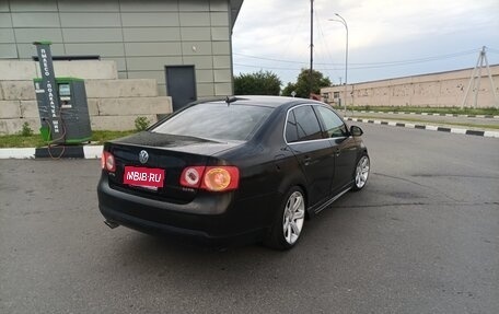 Volkswagen Jetta VI, 2005 год, 550 000 рублей, 3 фотография