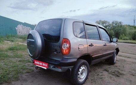 Chevrolet Niva I рестайлинг, 2004 год, 295 000 рублей, 3 фотография