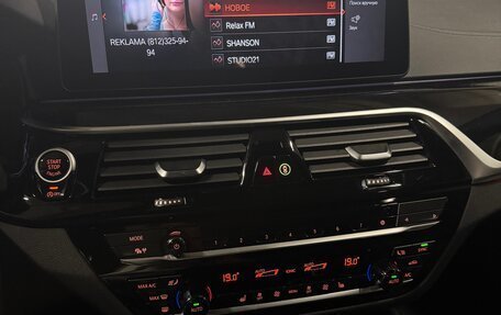 BMW 5 серия, 2021 год, 6 100 000 рублей, 12 фотография