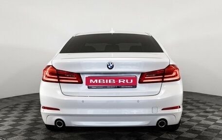 BMW 5 серия, 2017 год, 2 399 000 рублей, 9 фотография