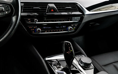 BMW 5 серия, 2017 год, 2 399 000 рублей, 18 фотография