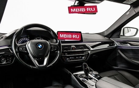 BMW 5 серия, 2017 год, 2 399 000 рублей, 20 фотография