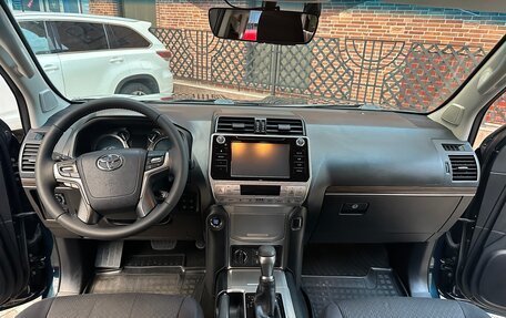 Toyota Land Cruiser Prado 150 рестайлинг 2, 2019 год, 4 900 000 рублей, 9 фотография