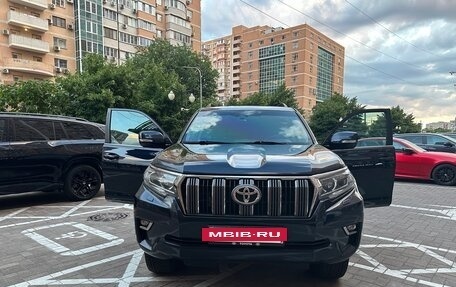 Toyota Land Cruiser Prado 150 рестайлинг 2, 2019 год, 4 900 000 рублей, 8 фотография