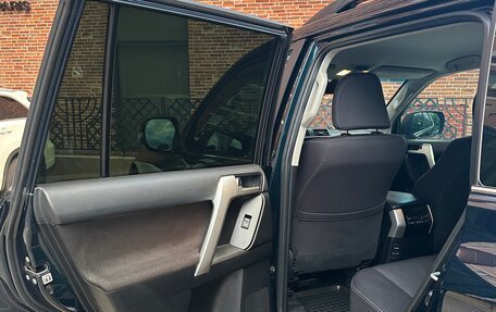 Toyota Land Cruiser Prado 150 рестайлинг 2, 2019 год, 4 900 000 рублей, 20 фотография