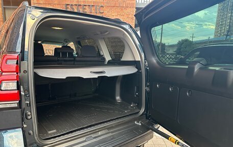 Toyota Land Cruiser Prado 150 рестайлинг 2, 2019 год, 4 900 000 рублей, 22 фотография