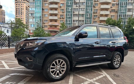 Toyota Land Cruiser Prado 150 рестайлинг 2, 2019 год, 4 900 000 рублей, 33 фотография
