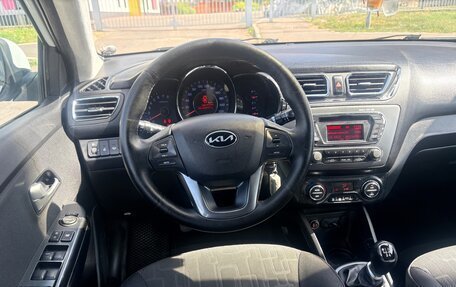 KIA Rio III рестайлинг, 2013 год, 690 000 рублей, 15 фотография