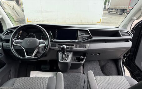 Volkswagen Multivan T6 рестайлинг, 2021 год, 6 000 000 рублей, 14 фотография
