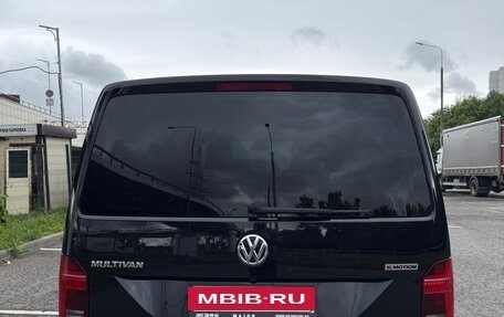 Volkswagen Multivan T6 рестайлинг, 2021 год, 6 000 000 рублей, 4 фотография