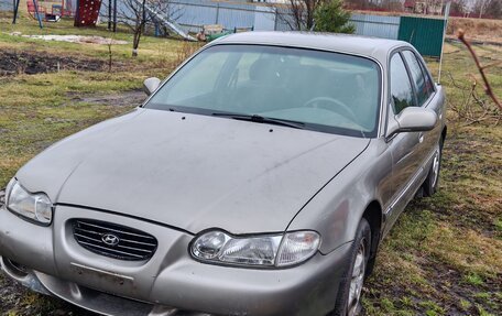 Hyundai Sonata IV рестайлинг, 1999 год, 100 000 рублей, 2 фотография