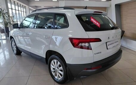 Skoda Karoq I, 2021 год, 2 460 000 рублей, 7 фотография