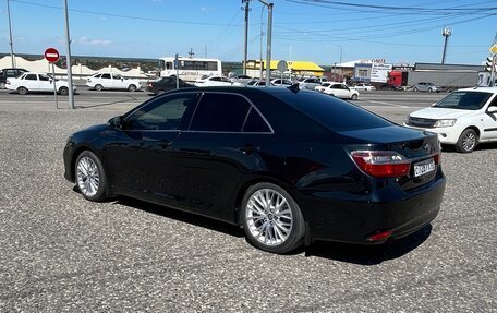 Toyota Camry, 2018 год, 1 645 000 рублей, 2 фотография