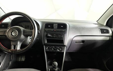 Volkswagen Polo VI (EU Market), 2011 год, 535 000 рублей, 13 фотография
