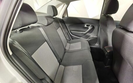Volkswagen Polo VI (EU Market), 2011 год, 535 000 рублей, 14 фотография