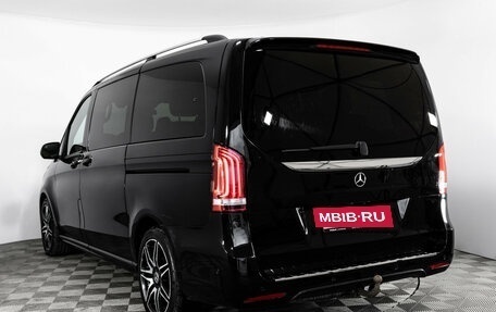 Mercedes-Benz V-Класс, 2019 год, 3 999 000 рублей, 9 фотография