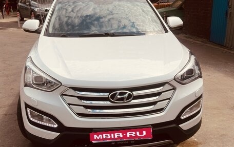 Hyundai Santa Fe III рестайлинг, 2014 год, 1 600 000 рублей, 1 фотография