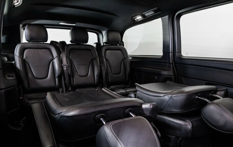 Mercedes-Benz V-Класс, 2019 год, 3 999 000 рублей, 23 фотография