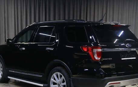 Ford Explorer VI, 2018 год, 2 499 000 рублей, 4 фотография