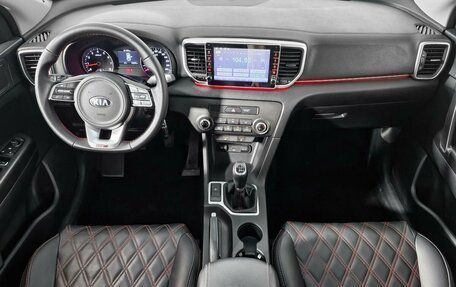 KIA Sportage IV рестайлинг, 2018 год, 1 989 000 рублей, 15 фотография