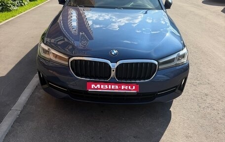 BMW 5 серия, 2020 год, 3 850 000 рублей, 1 фотография