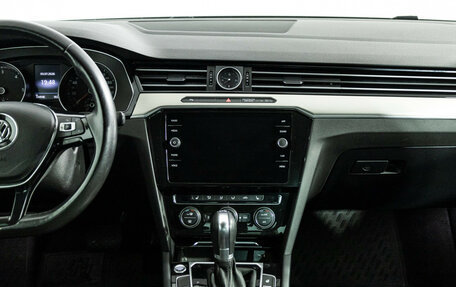 Volkswagen Passat B8 рестайлинг, 2017 год, 2 099 777 рублей, 15 фотография
