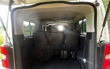 Peugeot Traveller I, 2019 год, 3 100 000 рублей, 6 фотография