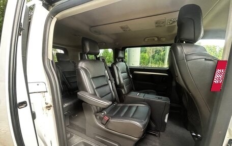 Peugeot Traveller I, 2019 год, 3 100 000 рублей, 4 фотография