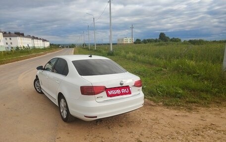 Volkswagen Jetta VI, 2017 год, 1 300 000 рублей, 2 фотография