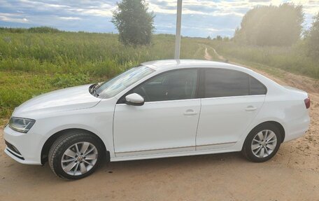 Volkswagen Jetta VI, 2017 год, 1 300 000 рублей, 4 фотография
