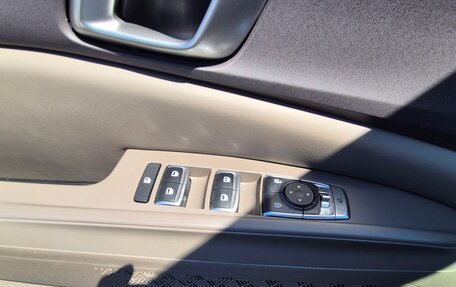 KIA Carnival, 2024 год, 5 250 000 рублей, 17 фотография