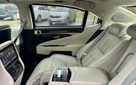 Lexus LS IV, 2013 год, 2 990 000 рублей, 21 фотография