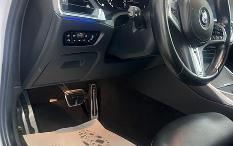 BMW 3 серия, 2019 год, 3 940 000 рублей, 11 фотография